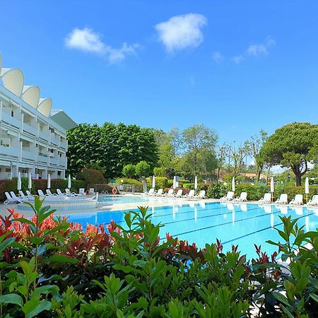 Le Caravelle Lägenhet Bibione Exteriör bild