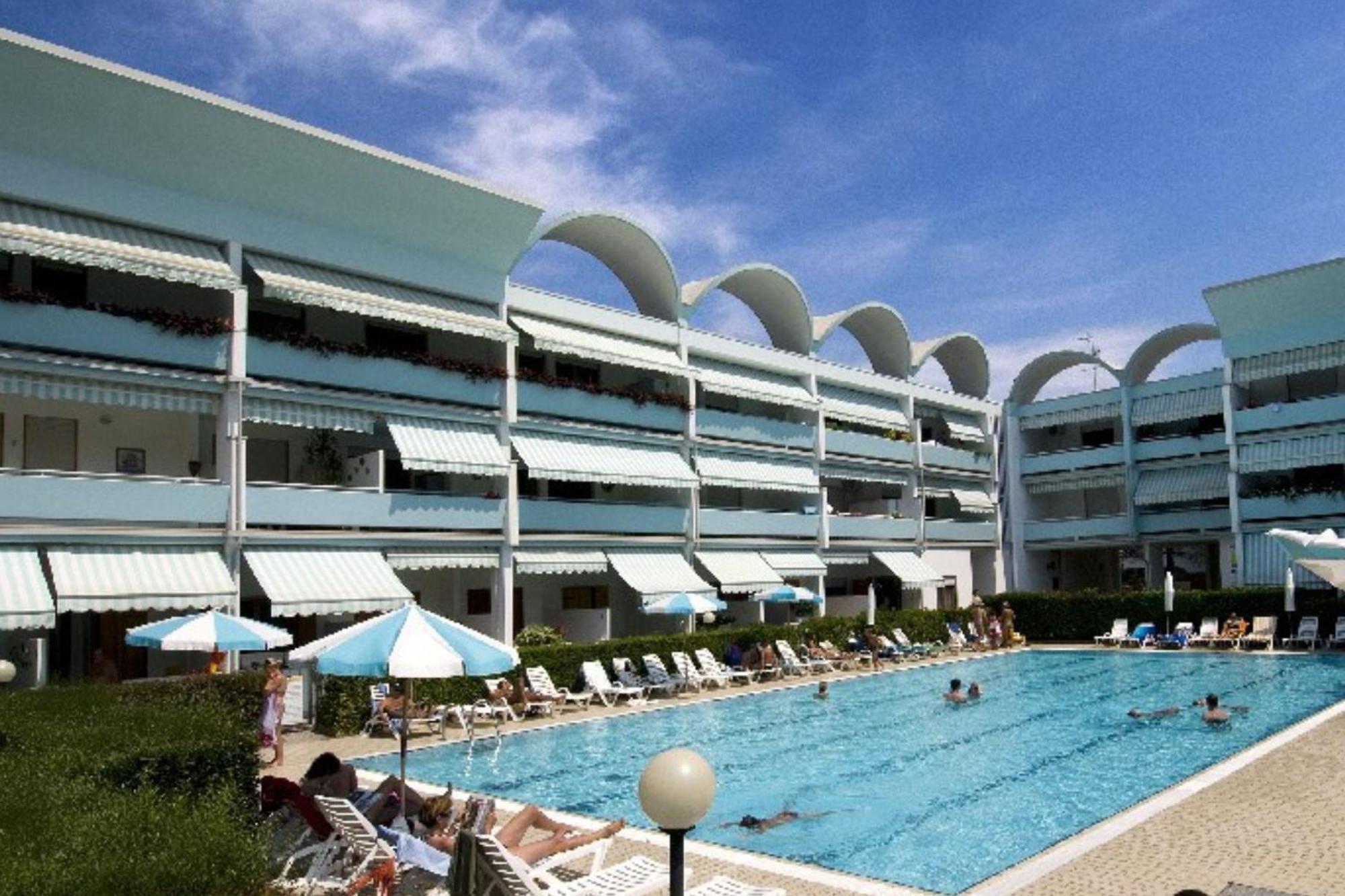 Le Caravelle Lägenhet Bibione Exteriör bild