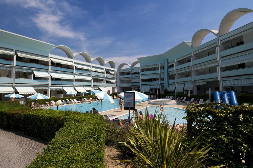 Le Caravelle Lägenhet Bibione Exteriör bild